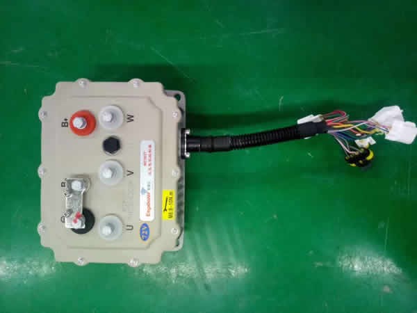銅陵縣瑞易雷軍L3電動(dòng)汽車配件側(cè)圍銷售部 電子配件修理的可靠伙伴